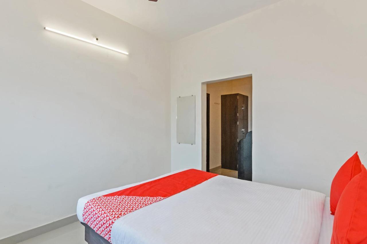 Dehu Collection O 24126 Hotel Sai Sagar מראה חיצוני תמונה